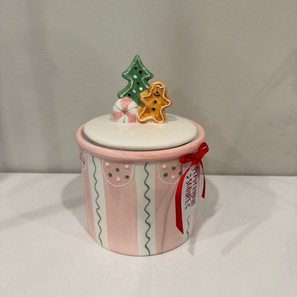 Peppermint Square Gingerbread Christmas Canister - Picture 5 of 5